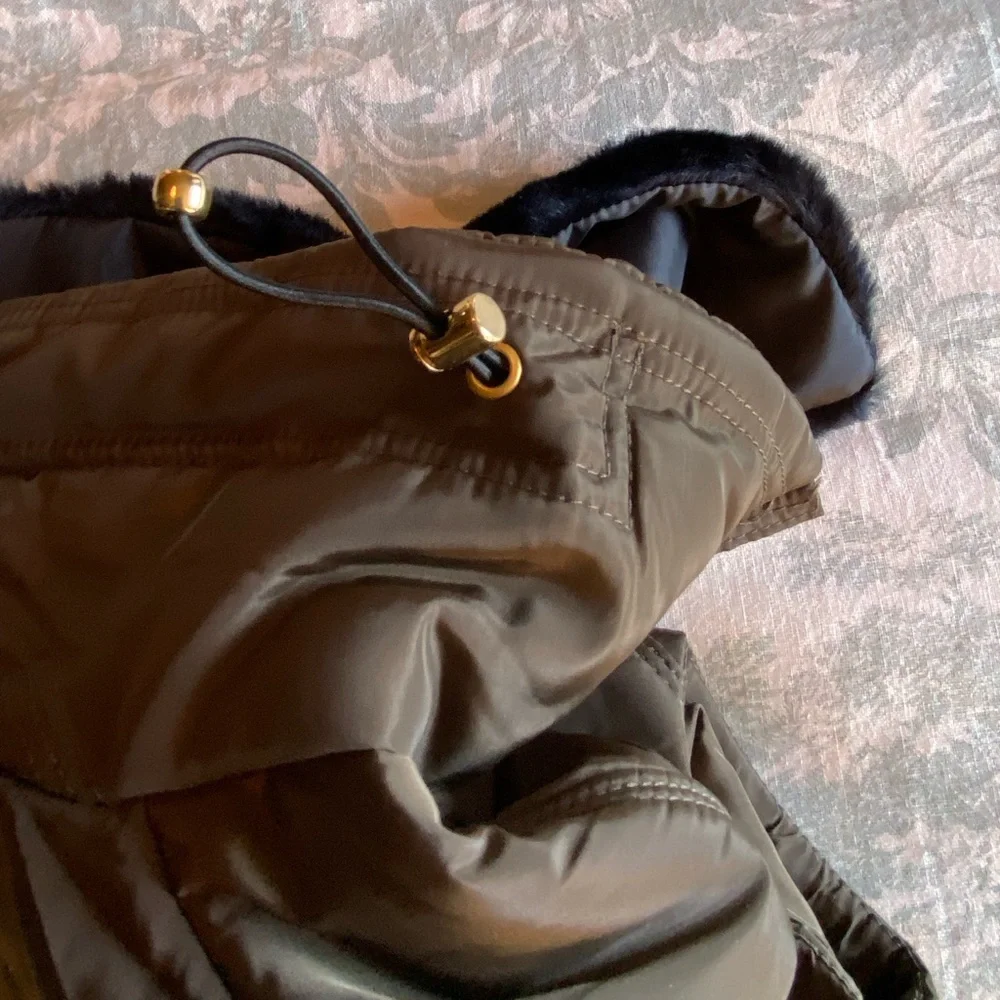 NWT Gibson Latimer Olive Color Quilted Vest with Removable Faux Fur Collar - Picture 13 of 16